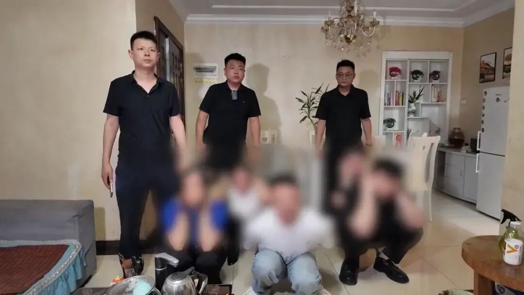 反诈警示图片